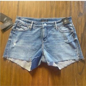 Silver Jeans Elyse mid rise cutoff shorts